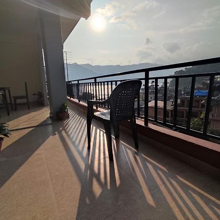 Hotel Green Hill View ポカラ 部屋 写真