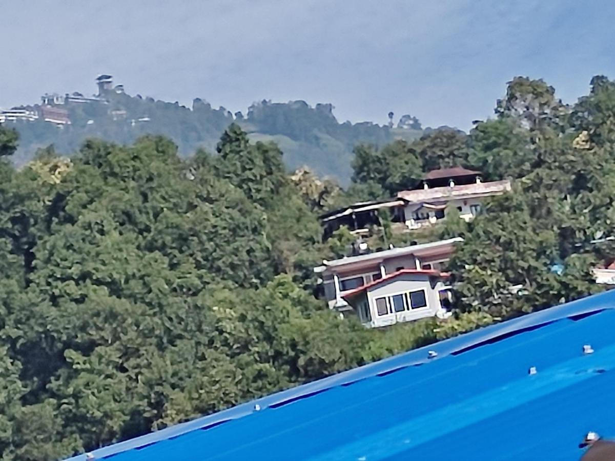 Hotel Green Hill View ポカラ エクステリア 写真