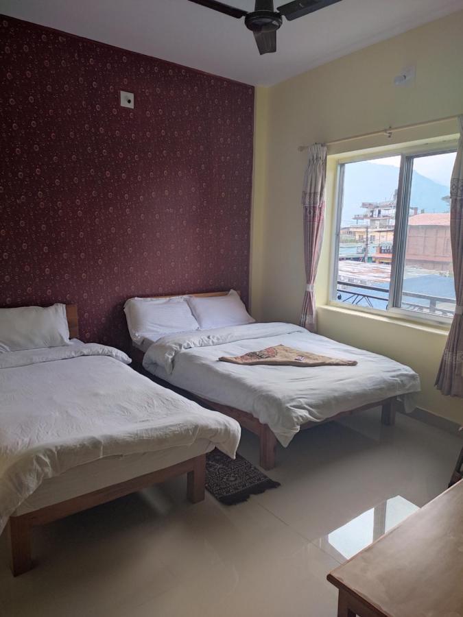 Hotel Green Hill View ポカラ エクステリア 写真