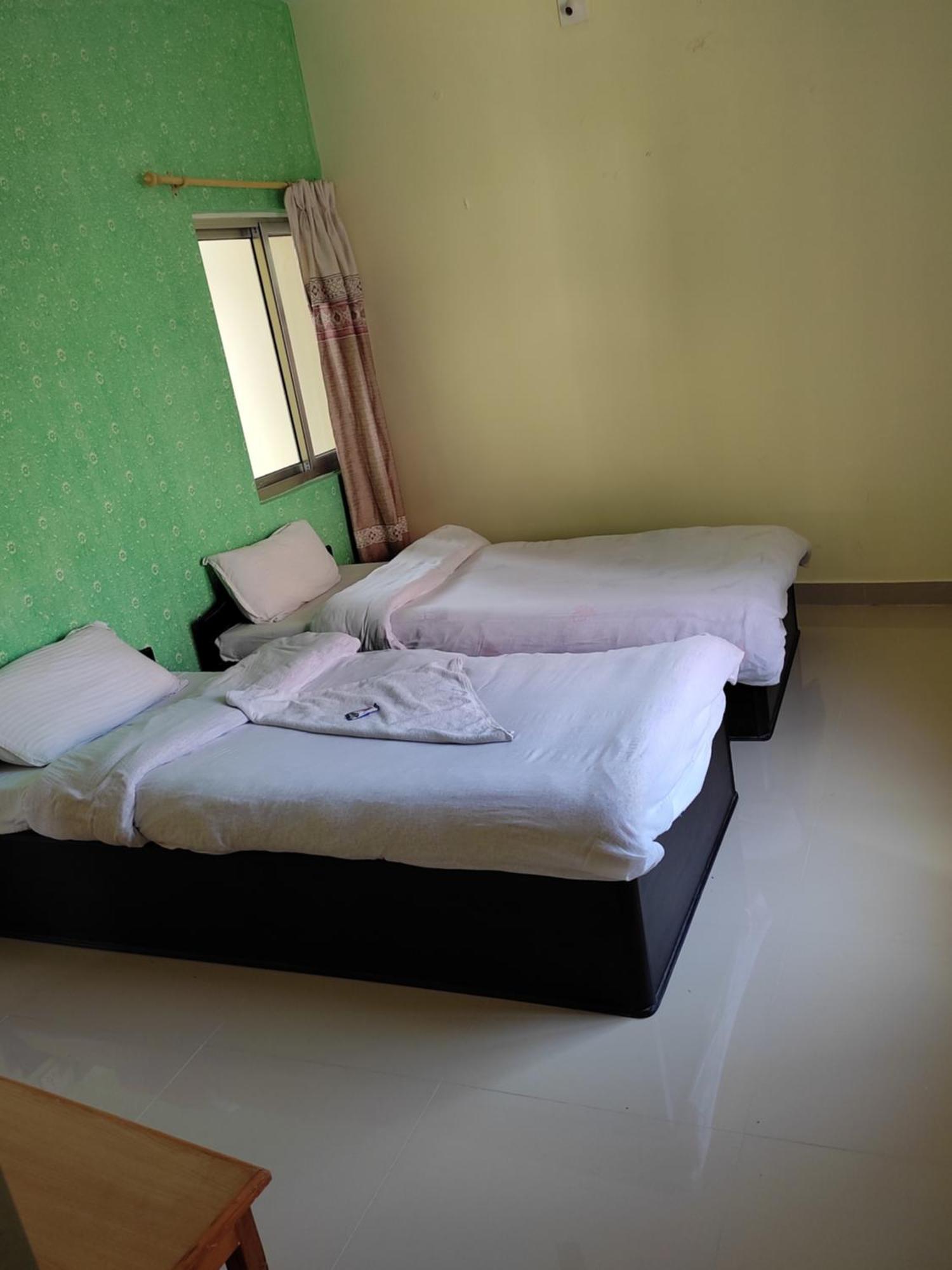 Hotel Green Hill View ポカラ 部屋 写真
