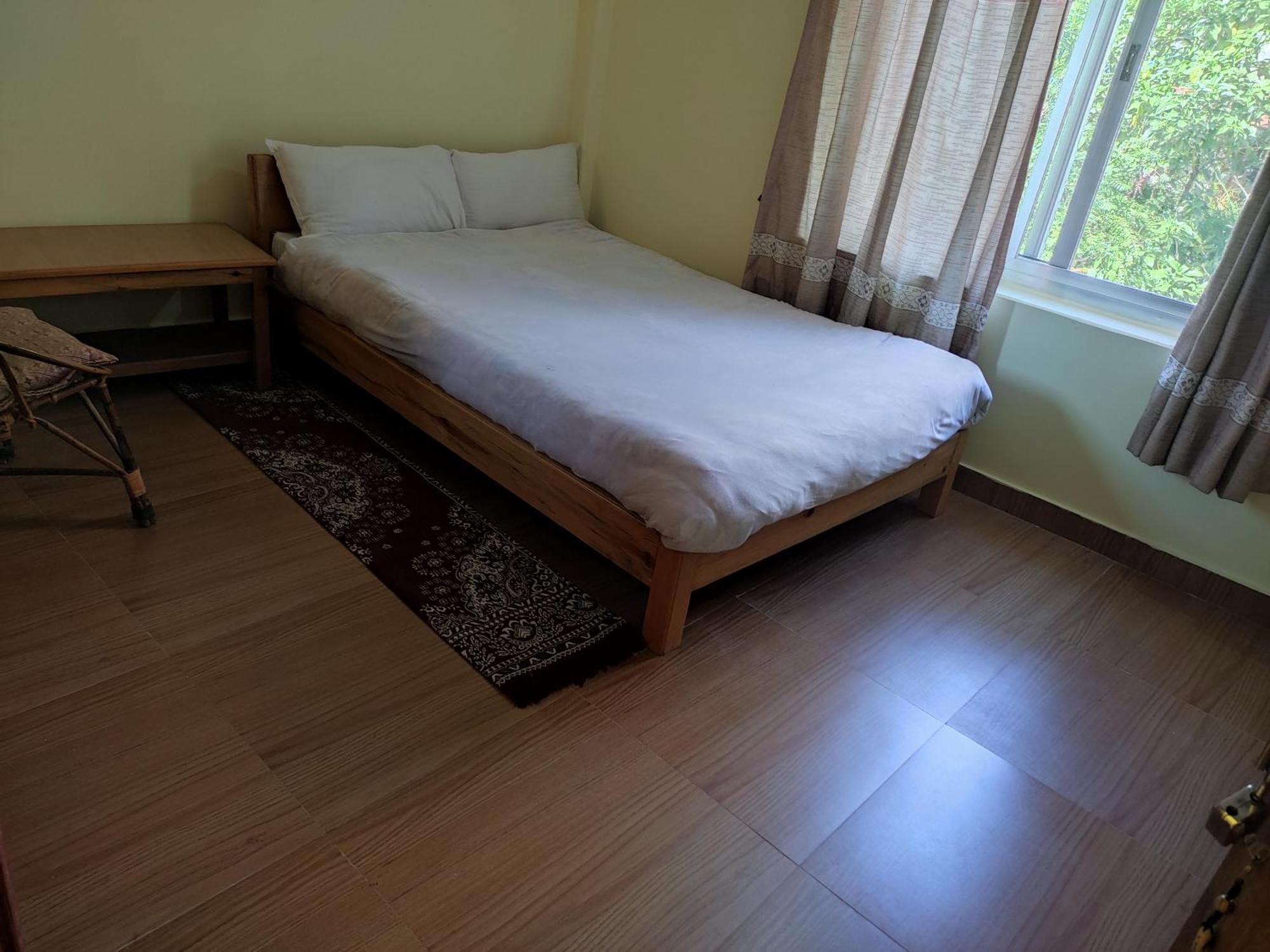 Hotel Green Hill View ポカラ 部屋 写真